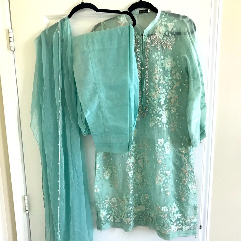 Agha Noor Turquoise Blue Pearl outfit Pakistani kurta size Medium